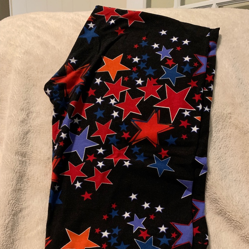 LuLaRoe July 4th Stars TC Leggings